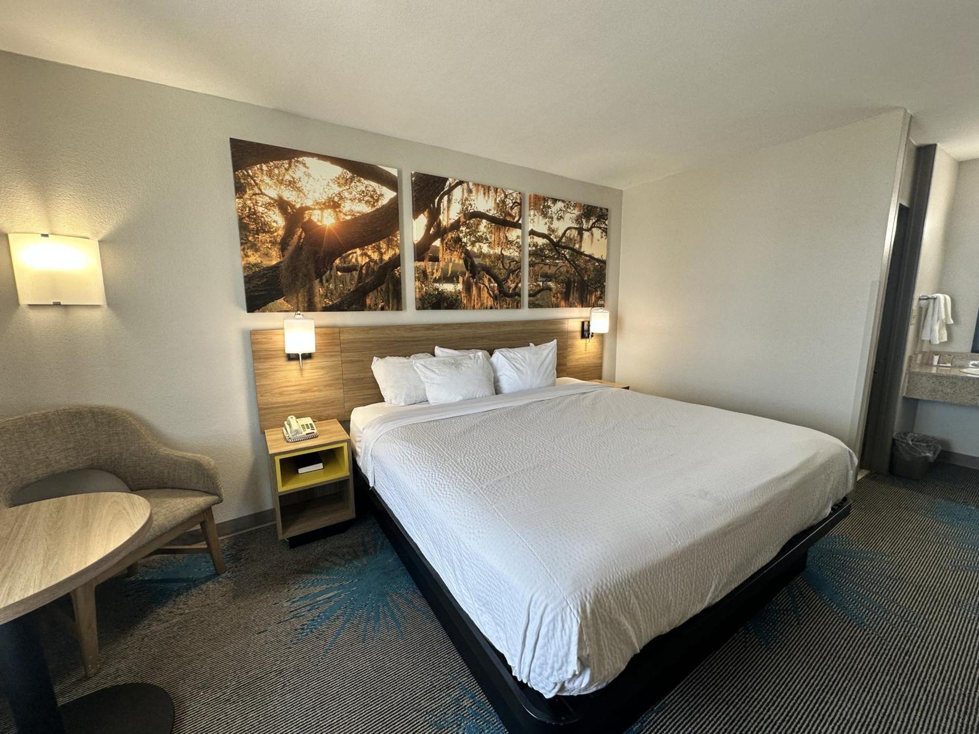 Days Inn By Wyndham Adel I-75 Ngoại thất bức ảnh