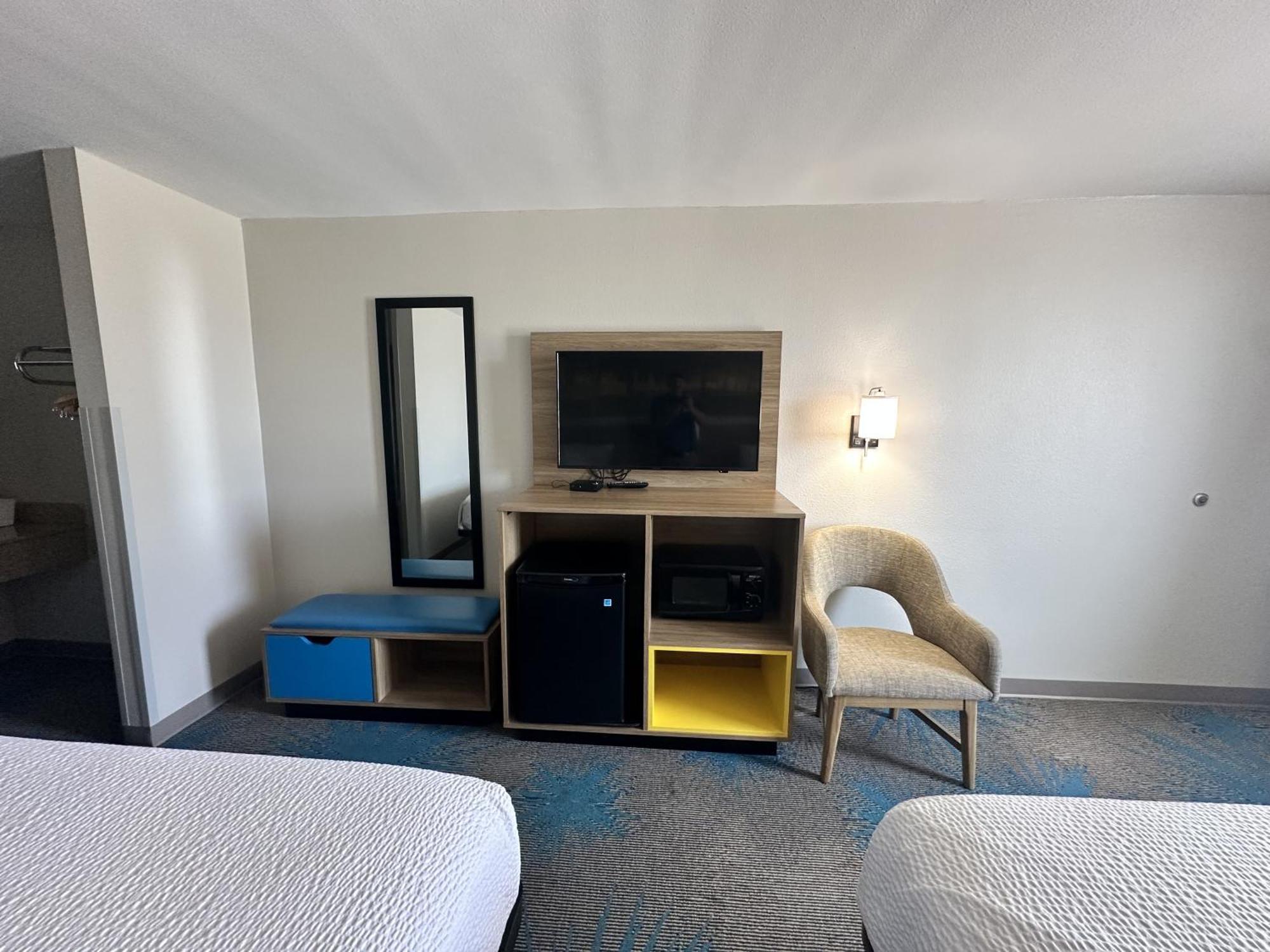 Days Inn By Wyndham Adel I-75 Ngoại thất bức ảnh